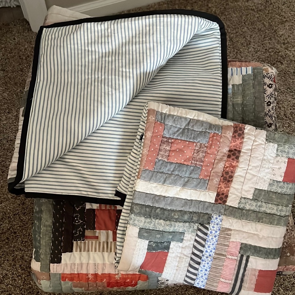 Pottery Barn King Quilt - 2 Standard Pillow Shams